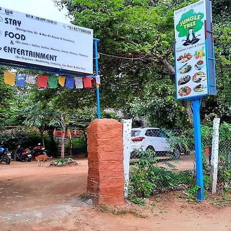 Jungle Tree Hampi Hotel Екстериор снимка