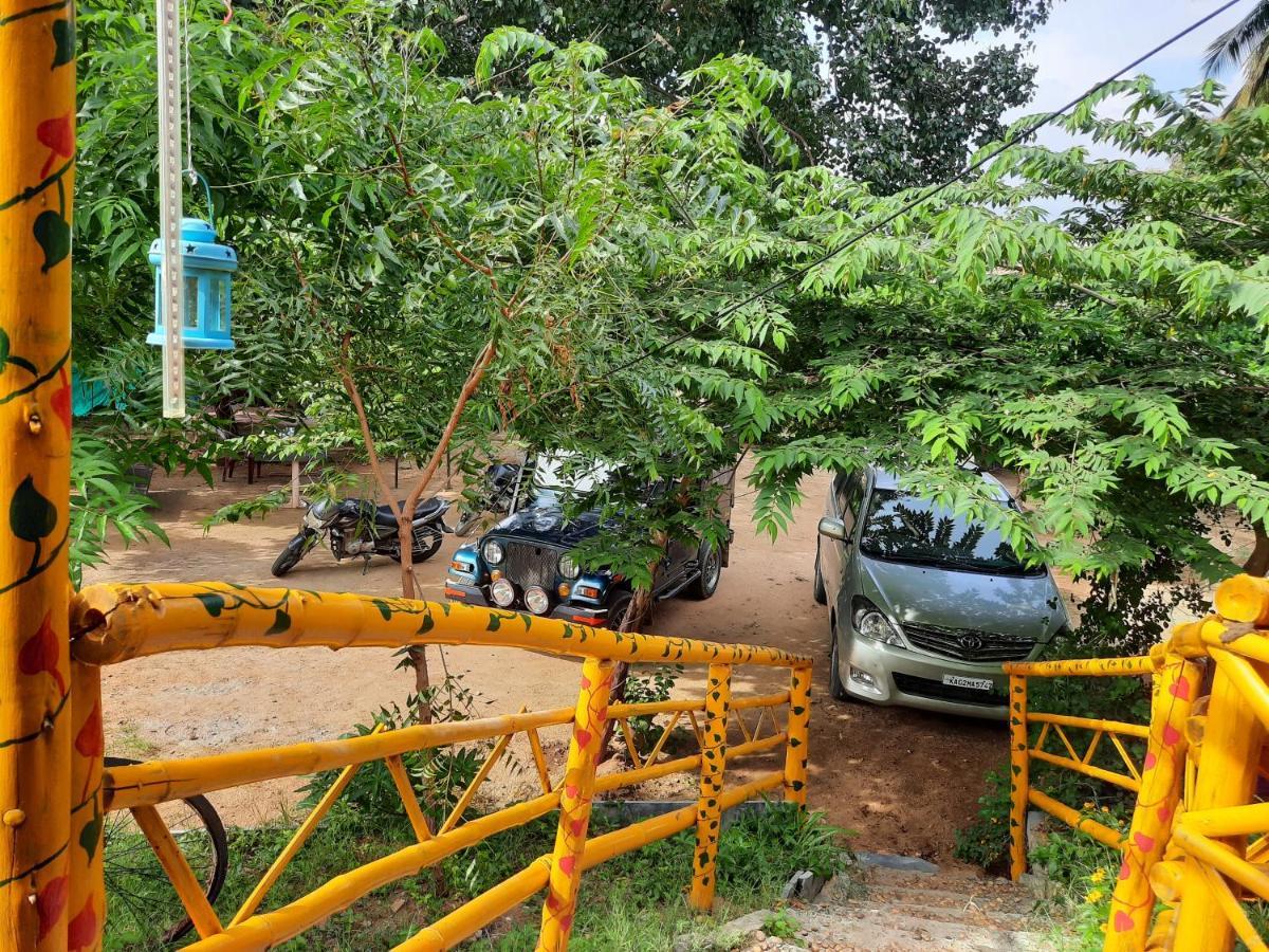 Jungle Tree Hampi Hotel Екстериор снимка