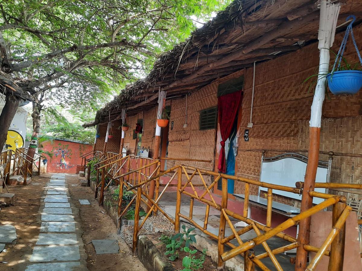 Jungle Tree Hampi Hotel Екстериор снимка